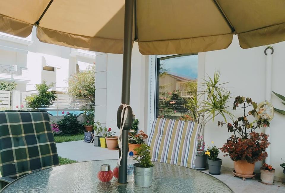 Appartamento Xrysa'S Garden Mesolóngion Esterno foto