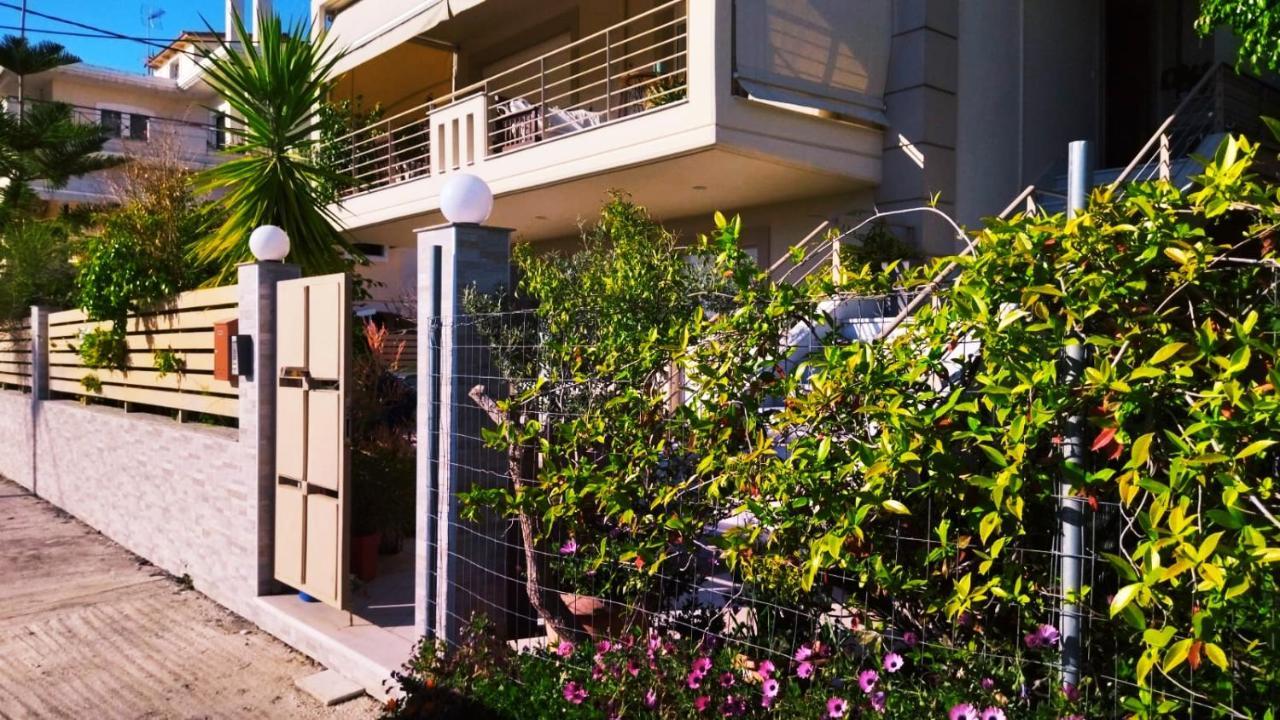 Appartamento Xrysa'S Garden Mesolóngion Esterno foto