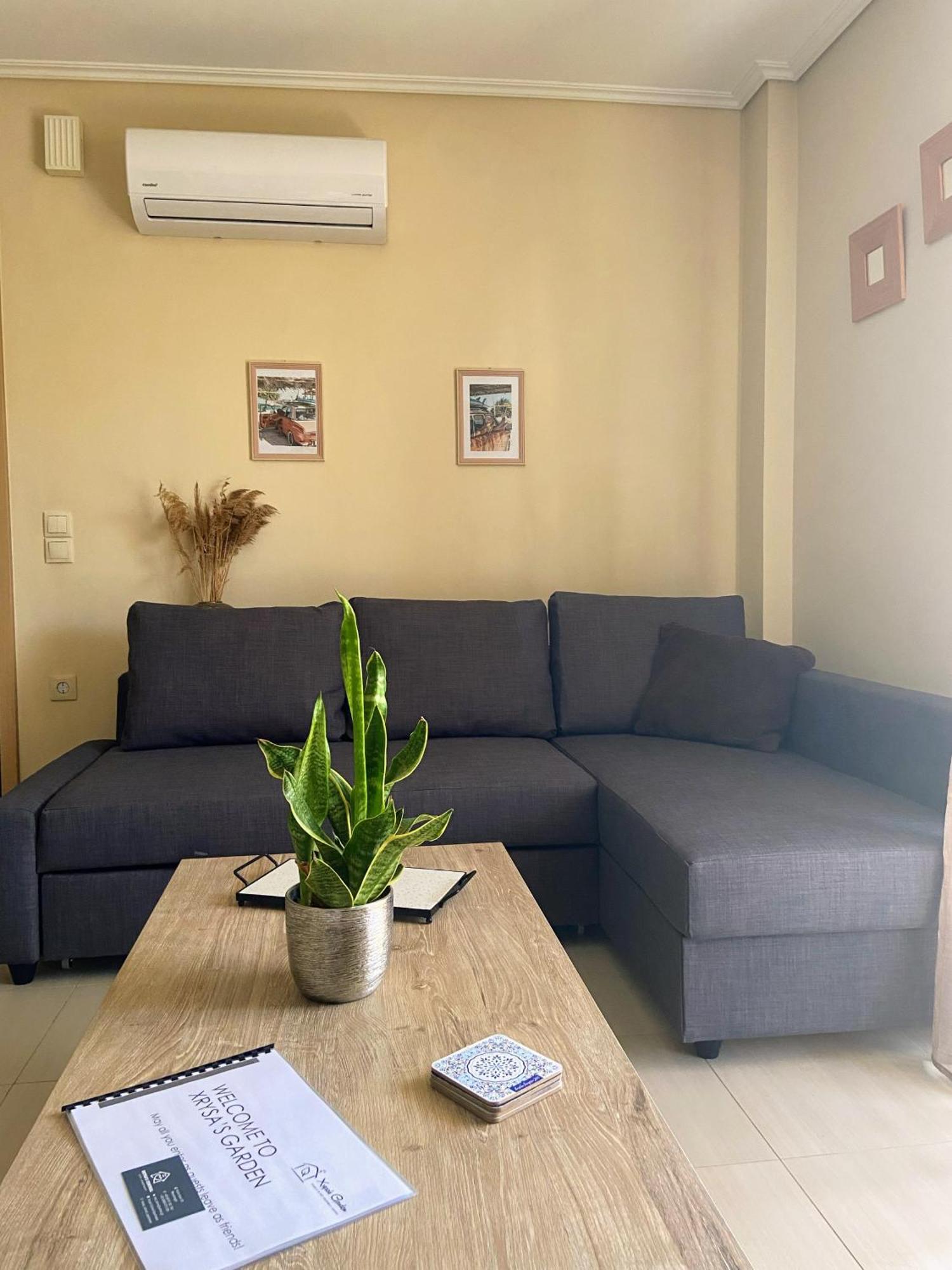 Appartamento Xrysa'S Garden Mesolóngion Esterno foto